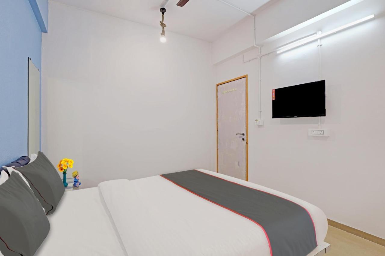 Hotel Solitaire, Best Luxurious Hotel Ac Rooms In Surat Exterior photo