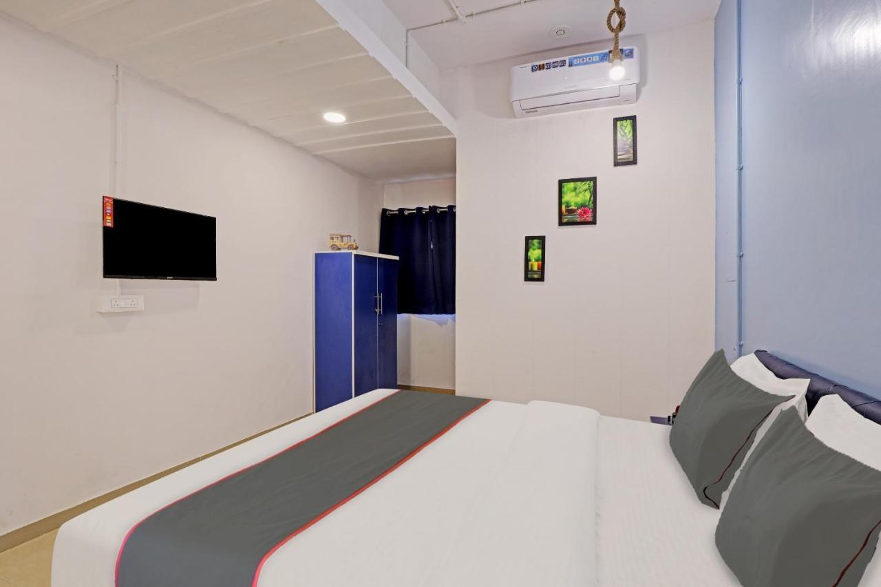 Hotel Solitaire, Best Luxurious Hotel Ac Rooms In Surat Exterior photo