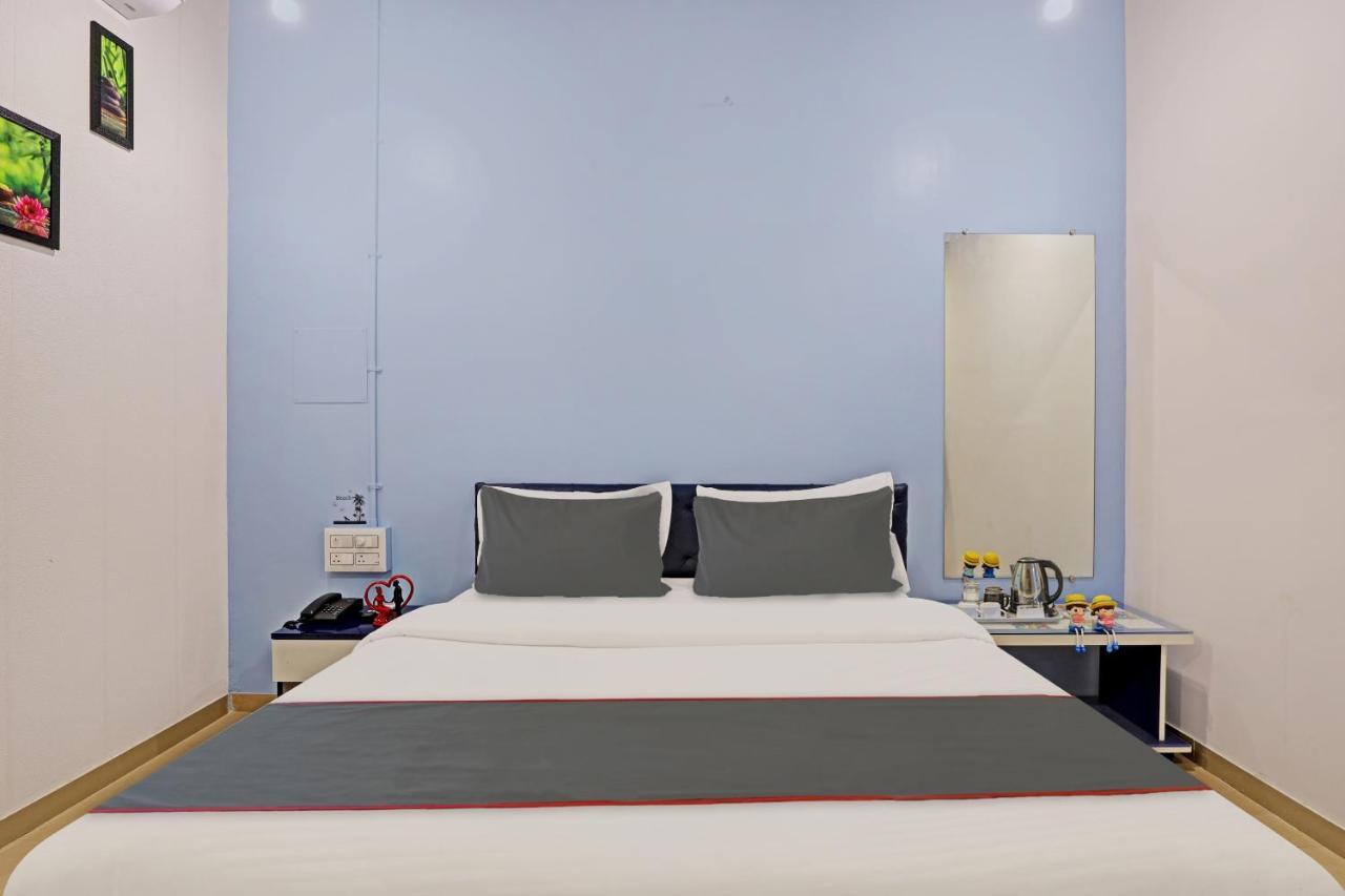 Hotel Solitaire, Best Luxurious Hotel Ac Rooms In Surat Exterior photo